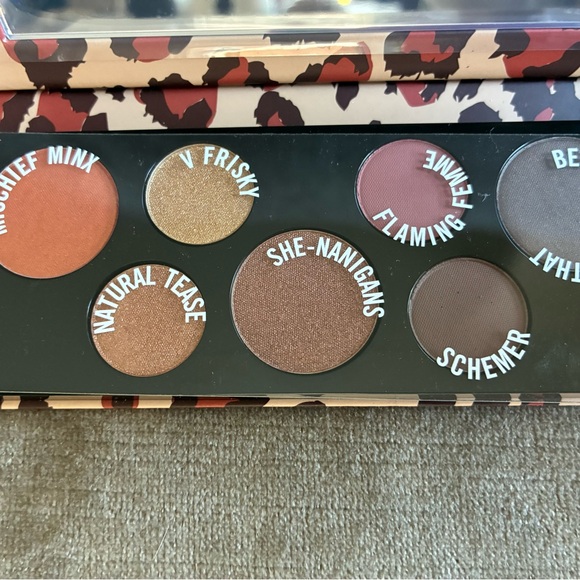 New!! MAC Cosmetics “Mischief Minx” Eyeshadow Palette! - Picture 7 of 9